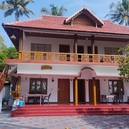Marari Anna Beach Villa Mararikulam Buitenkant foto