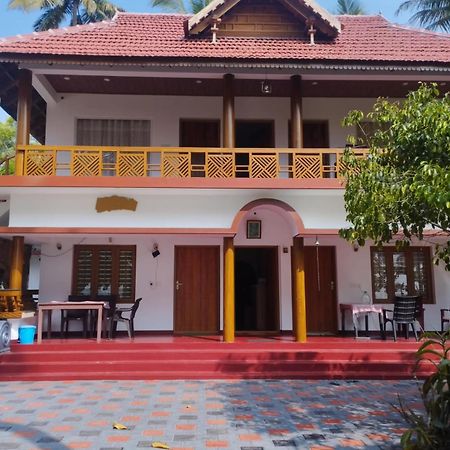Marari Anna Beach Villa Mararikulam Buitenkant foto