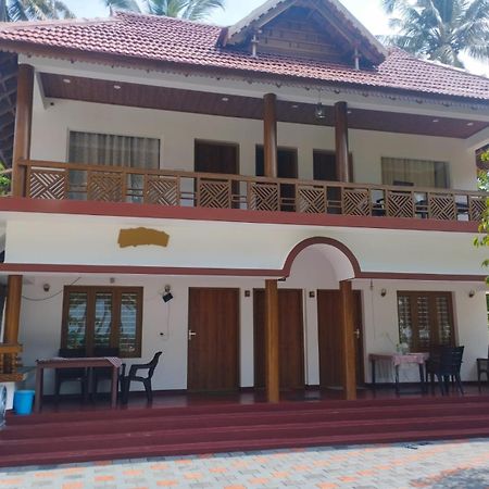 Marari Anna Beach Villa Mararikulam Buitenkant foto