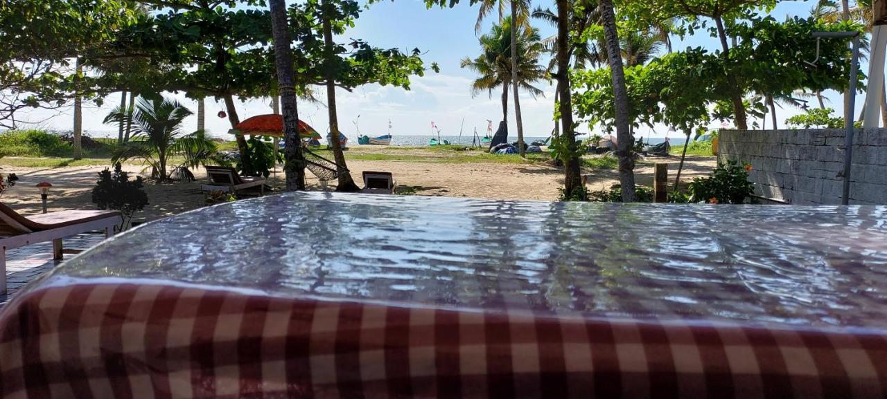 Marari Anna Beach Villa Mararikulam Buitenkant foto