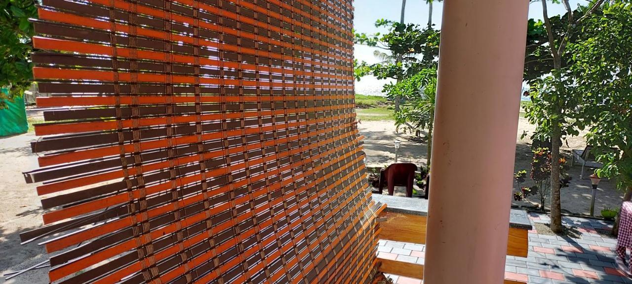 Marari Anna Beach Villa Mararikulam Buitenkant foto