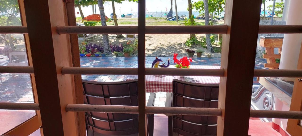 Marari Anna Beach Villa Mararikulam Buitenkant foto