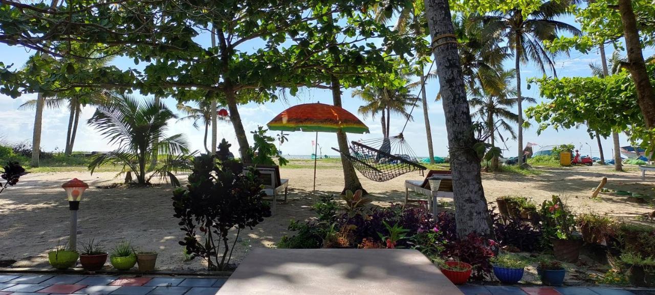 Marari Anna Beach Villa Mararikulam Buitenkant foto