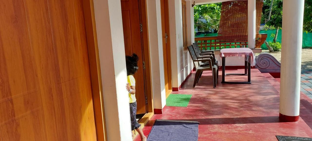 Marari Anna Beach Villa Mararikulam Buitenkant foto
