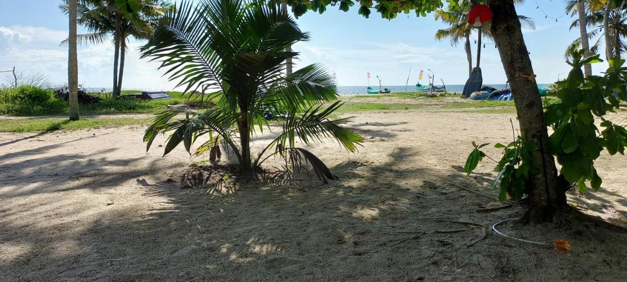 Marari Anna Beach Villa Mararikulam Buitenkant foto